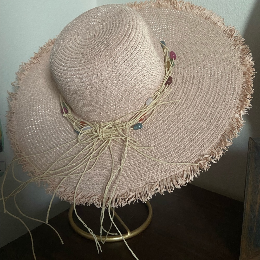 100% paper hat